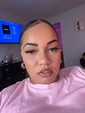 Snapshot of DestineeJayde chatting on 06-18-26, 03:38 DestineeJayde online show from 06-18-26, 03:38