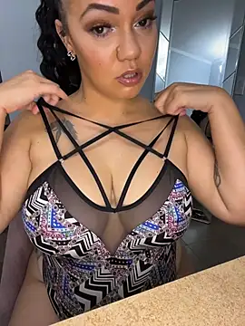 DestineeJayde online show from 10-16-25, 05:16