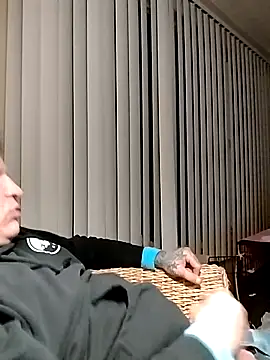 Snapshot of fukurbutt chatting on 12-04-24, 12:19 fukurbutt online show from 12-04-24, 12:19