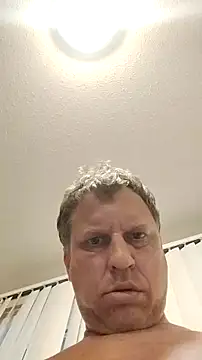 Snapshot of fukurbutt chatting on 10-11-25, 10:22 fukurbutt online show from 10-11-25, 10:22