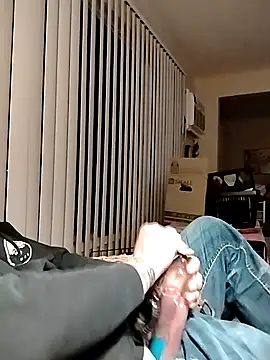 Snapshot of fukurbutt chatting on 12-06-24, 07:48 fukurbutt online show from 12-06-24, 07:48