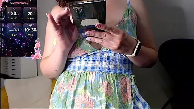 Snapshot of vaders_daughter chatting on 07-31-26, 07:22 vaders daughter online show from 07-31-26, 07:22