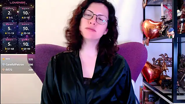 Snapshot of vaders_daughter chatting on 02-15-26, 09:03 vaders daughter online show from 02-15-26, 09:03