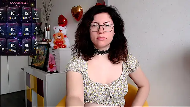 Snapshot of vaders_daughter chatting on 02-13-26, 08:03 vaders daughter online show from 02-13-26, 08:03