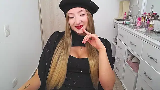 Snapshot of Barbie_girl_69 chatting on 02-02-26, 07:57 Barbie girl 69 online show from 02-02-26, 07:57