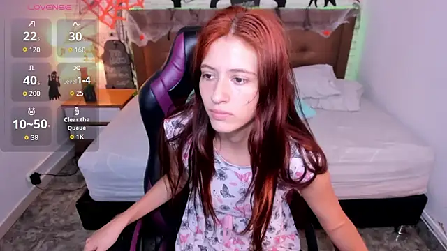 julieth love  online show from 10-17-25, 01:46