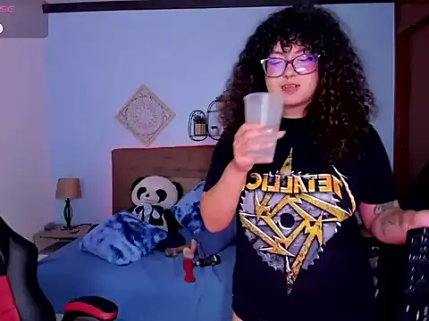 julieth love  online show from 10-10-25, 11:27