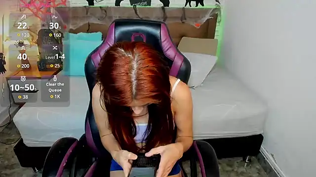 julieth love  online show from 10-18-25, 01:13