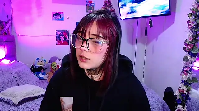 mia catt05 online show from 07-22-26, 06:04