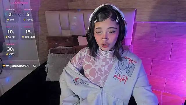 mia catt05 online show from 06-06-26, 05:01