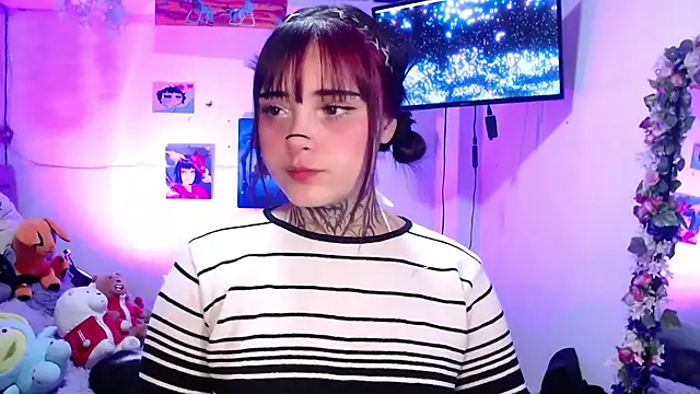 mia catt05 online show from 07-18-26, 04:21