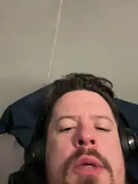 Snapshot of husband4555 chatting on 02-23-26, 04:14 husband4555 online show from 02-23-26, 04:14