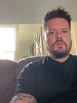 Snapshot of husband4555 chatting on 11-26-25, 07:25 husband4555 online show from 11-26-25, 07:25