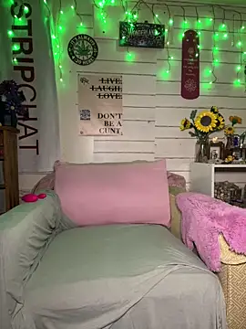 TrenaAnne online show from 06-11-26, 02:25