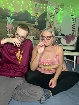 TrenaAnne online show from 03-18-26, 04:08