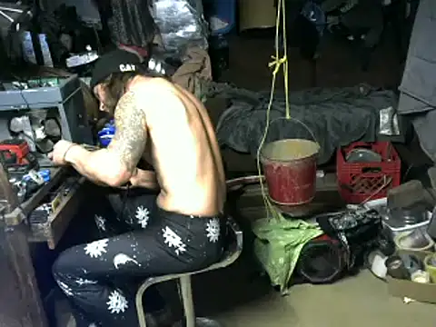 Snapshot of cdressupdiva chatting on 12-08-24, 05:50 cdressupdiva online show from 12-08-24, 05:50