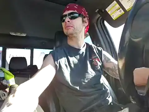 Snapshot of cdressupdiva chatting on 02-20-25, 02:46 cdressupdiva online show from 02-20-25, 02:46