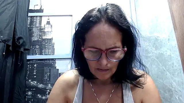 Nastylatinaxxx online show from 04-15-26, 02:54