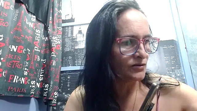 Snapshot of Nastylatinaxxx chatting on 03-15-25, 10:11 Nastylatinaxxx online show from 03-15-25, 10:11