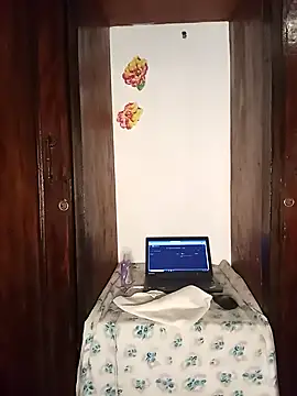 The-Peach-Flexer online show from 10-25-25, 10:43