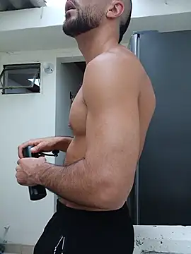 Snapshot of sebasxx97 chatting on 07-11-26, 12:16 sebasxx97 online show from 07-11-26, 12:16