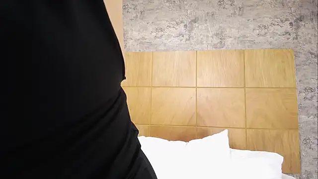 JainaRogers online show from 09-16-25, 04:19