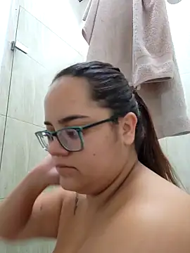 RachellGraham online show from 12-14-25, 01:39