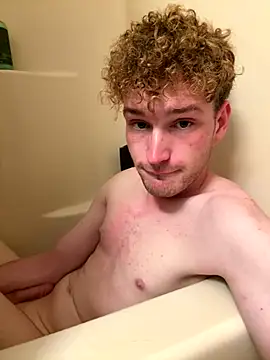 CreamyAustin online show from 09-18-25, 01:08