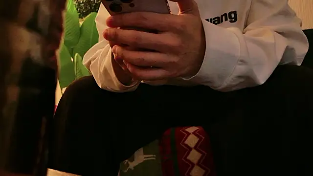 POCARI SWEAT online show from 10-19-25, 02:31