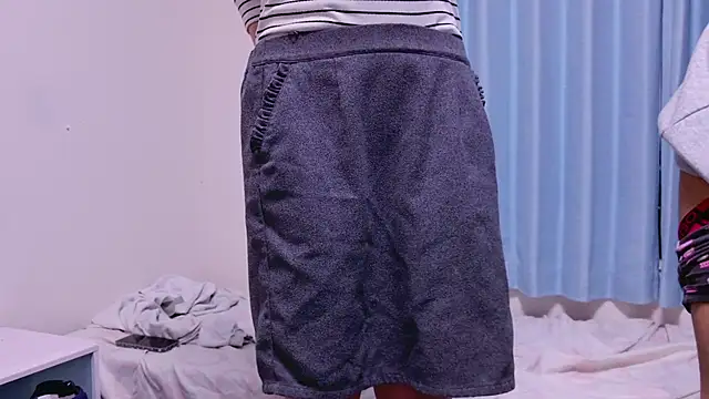 POCARI SWEAT online show from 12-25-24, 02:34