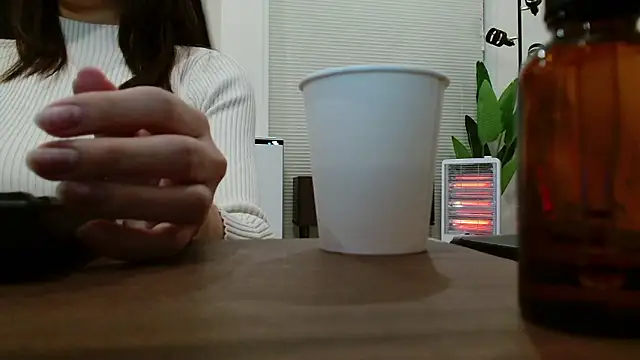 POCARI SWEAT online show from 04-04-26, 02:34