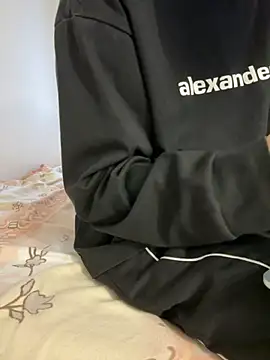 POCARI SWEAT online show from 04-01-26, 12:57