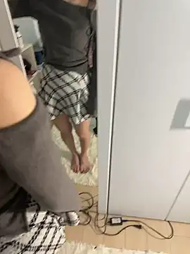 POCARI SWEAT online show from 04-07-26, 02:52