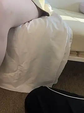 POCARI SWEAT online show from 02-28-26, 06:13