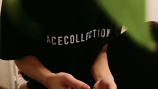 POCARI SWEAT online show from 02-23-26, 02:35