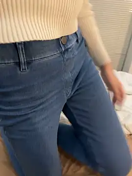 POCARI SWEAT online show from 11-14-25, 09:35