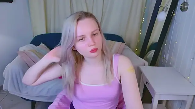 Beatrica Klein online show from 03-31-26, 03:58