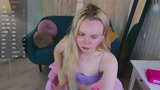 Snapshot of Beatrica_Klein chatting on 06-19-26, 02:23 Beatrica Klein online show from 06-19-26, 02:23