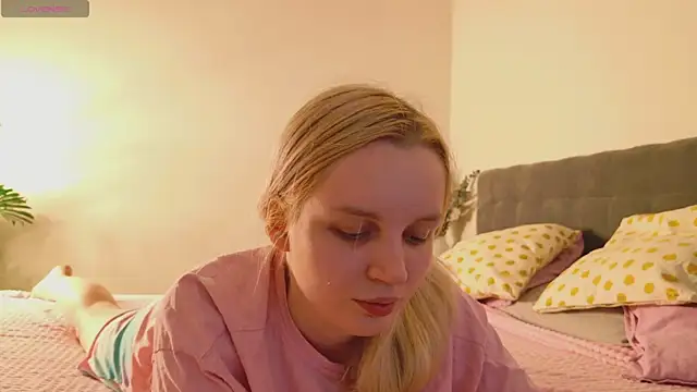 Beatrica Klein online show from 05-16-26, 03:00