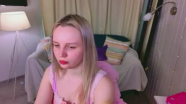 Beatrica Klein online show from 04-03-26, 03:40