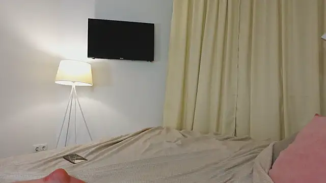 Beatrica Klein online show from 10-03-25, 03:35