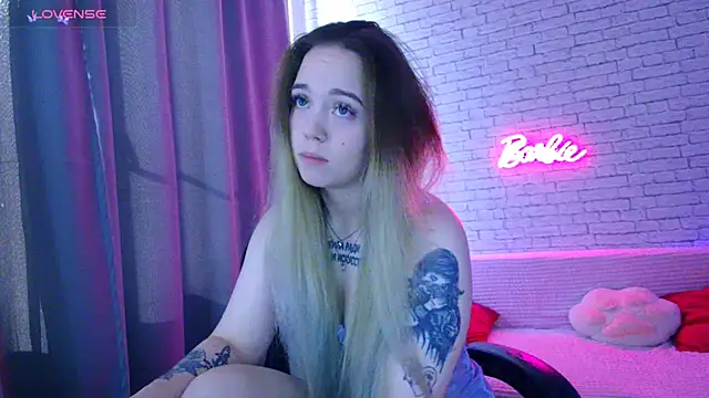 -Stacyy- online show from 10-18-25, 05:09