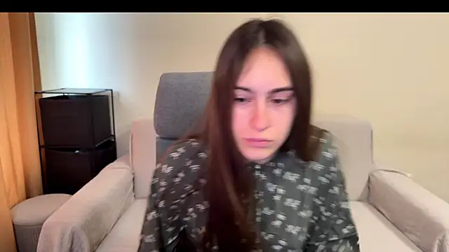 Snapshot of AliceKolltt chatting on 11-24-25, 10:37 AliceKolltt online show from 11-24-25, 10:37