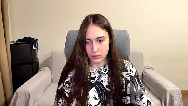 Snapshot of AliceKolltt chatting on 06-10-26, 08:21 AliceKolltt online show from 06-10-26, 08:21