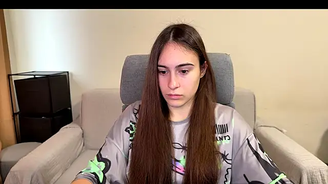 Snapshot of AliceKolltt chatting on 12-05-25, 10:58 AliceKolltt online show from 12-05-25, 10:58