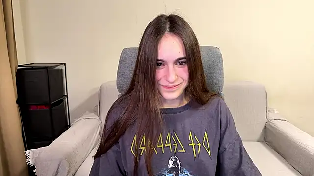 Snapshot of AliceKolltt chatting on 03-01-26, 08:20 AliceKolltt online show from 03-01-26, 08:20