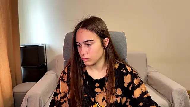 Snapshot of AliceKolltt chatting on 09-28-25, 07:59 AliceKolltt online show from 09-28-25, 07:59