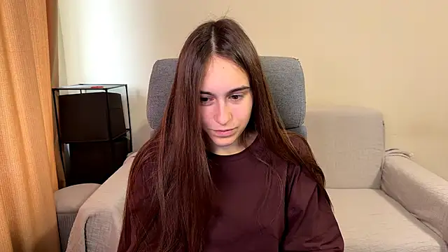 Snapshot of AliceKolltt chatting on 10-06-25, 09:54 AliceKolltt online show from 10-06-25, 09:54