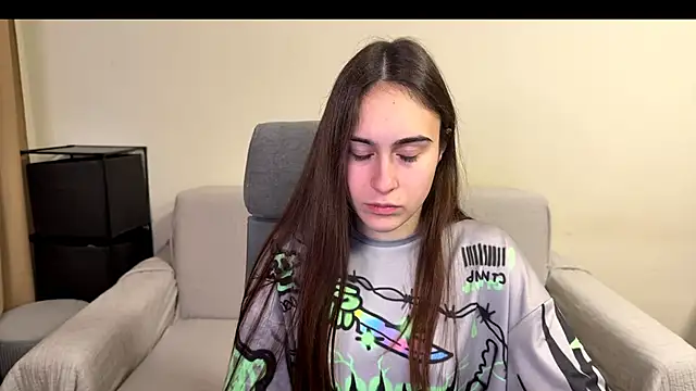 Snapshot of AliceKolltt chatting on 12-03-25, 01:54 AliceKolltt online show from 12-03-25, 01:54