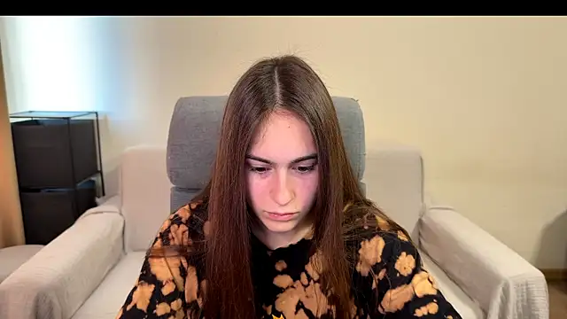 Snapshot of AliceKolltt chatting on 11-19-25, 09:31 AliceKolltt online show from 11-19-25, 09:31